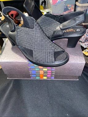 NEW BERNIE MEV.BEATRICE WO SIZE 11.5-12  BLACK HEELED SANDAL PEEP TOE